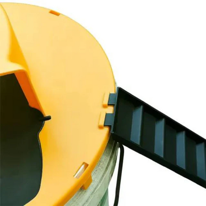 Bucket Trap Cover with Automatic Reset and Ladder Ramps for Rodent Control