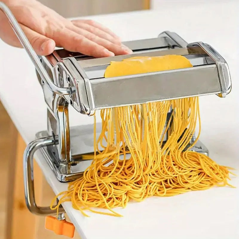 Manual Pasta Maker with 7 Thickness Settings and Dual Cutting Attachments