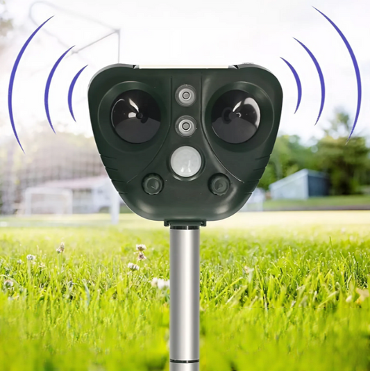 Outdoor Ultrasonic Animal Repeller with Solar Panel and LED Flashing Light, IP44 Waterproof