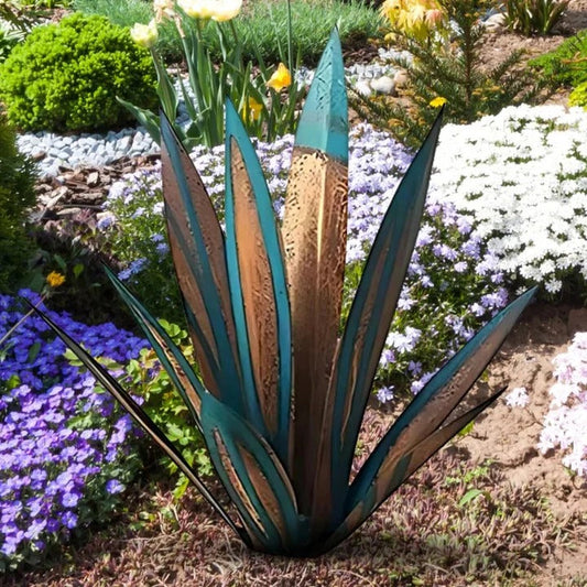 Metal Agave Sculpture with Rustic Finish for Indoor and Outdoor Spaces