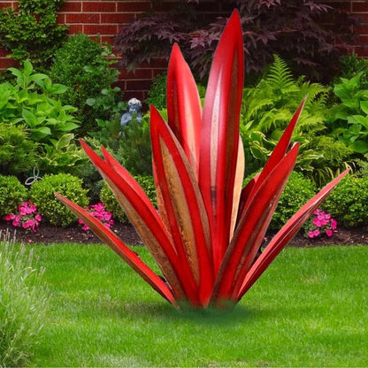 Metal Agave Sculpture with Rustic Finish for Indoor and Outdoor Spaces