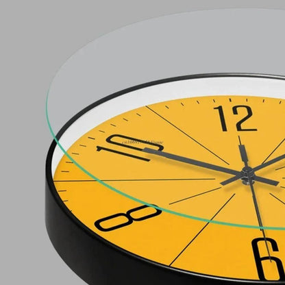 Silent Quartz Wall Clock with Minimalist Design for Modern Spaces